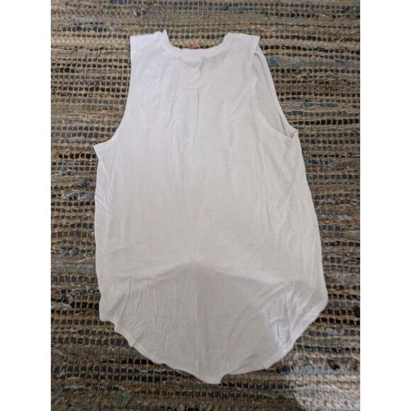 White Sleeveless Tank Top Pineapple XL Tie Front Casual Soft Beachy - Picture 6 of 6